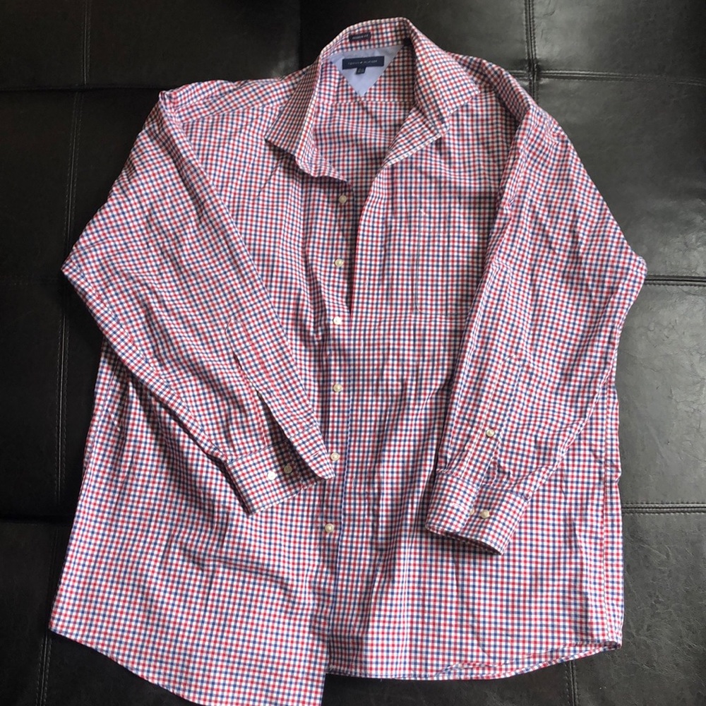 Men’s long sleeve button up